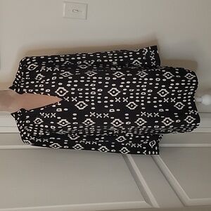 PAM & GELA Size S Geometric Print Tunic Dress, Long Sleeve Black White 100% Silk